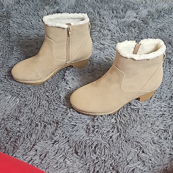 New Style & Co TOWNAA WINTER FAUX FUR ANKLE BOOTS Tan Sz 7 - Picture 4 of 12